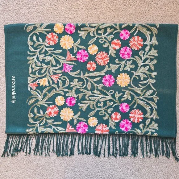 Green "Cashmere" Scarf with Chain Stitch Embroidery Flowers and Leaves - Picture 14 of 16